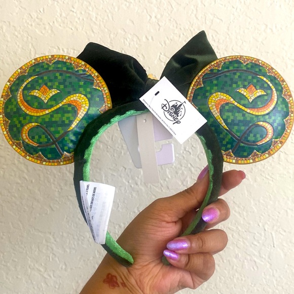 ✨Exclusive Club 33 Ears, emerald 55th anniversary edition. NEW WITH TAGS - Picture 3 of 4